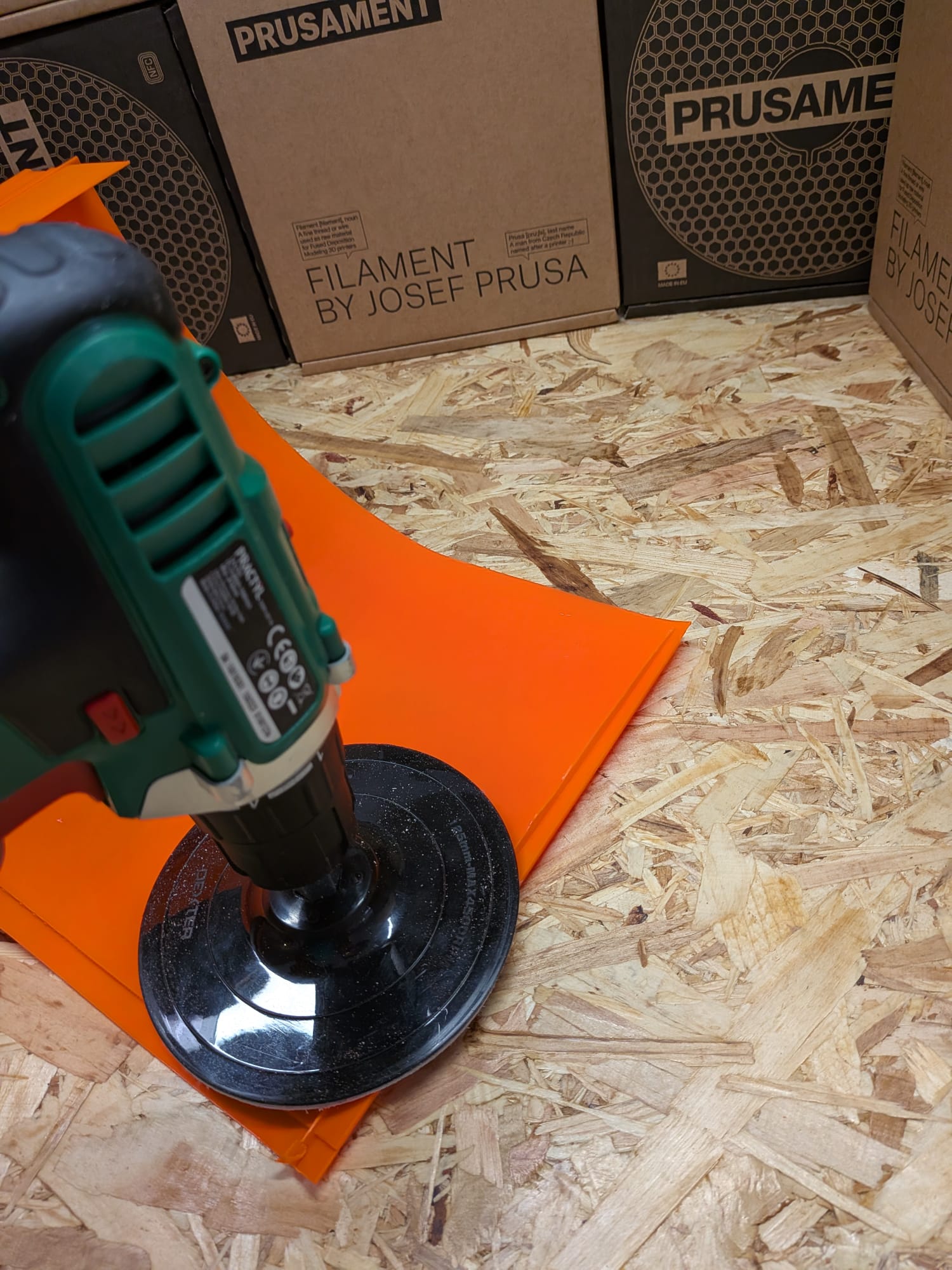 Gluing two printed hull sections