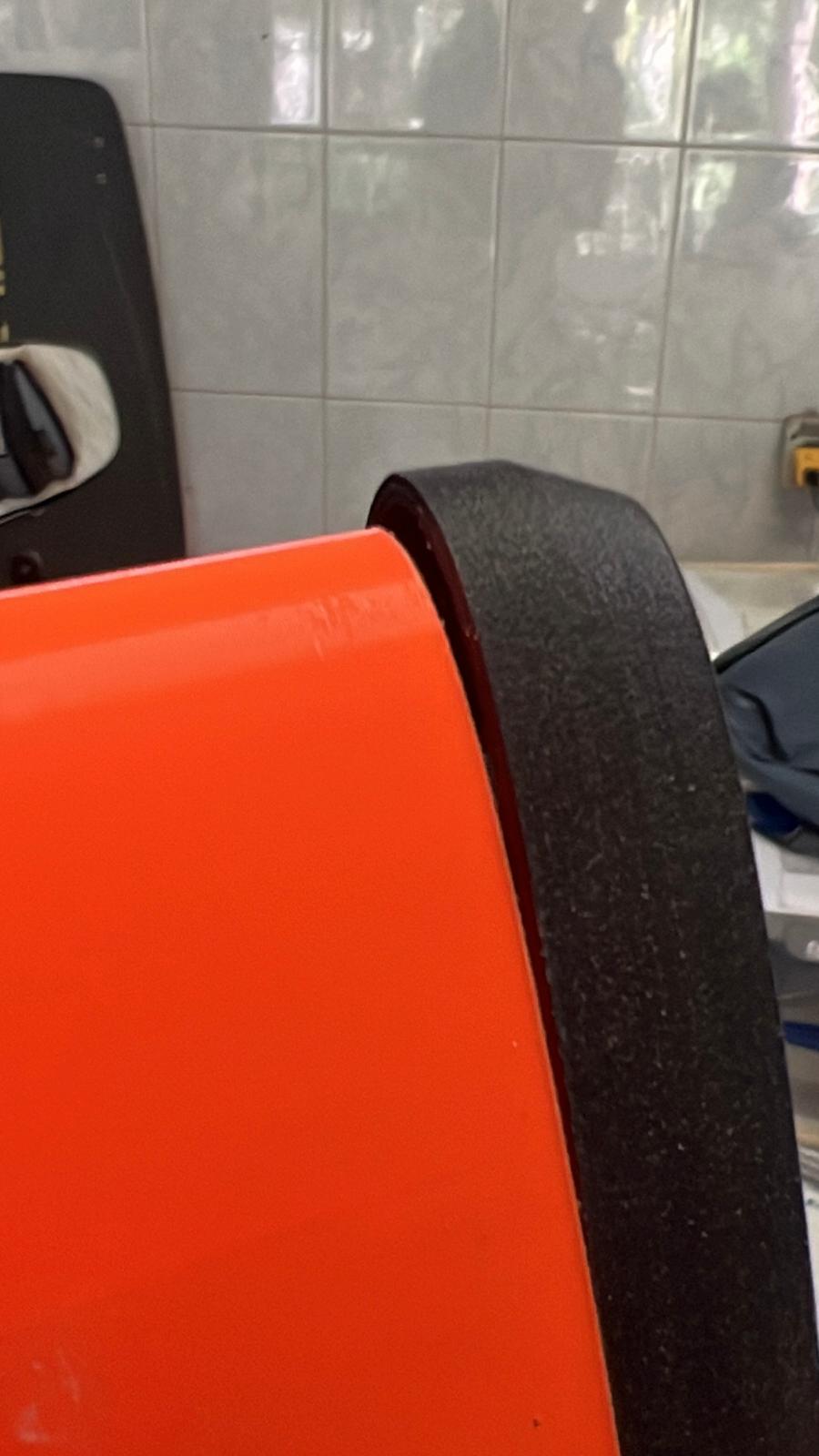 The connector joining the two aluminium poles